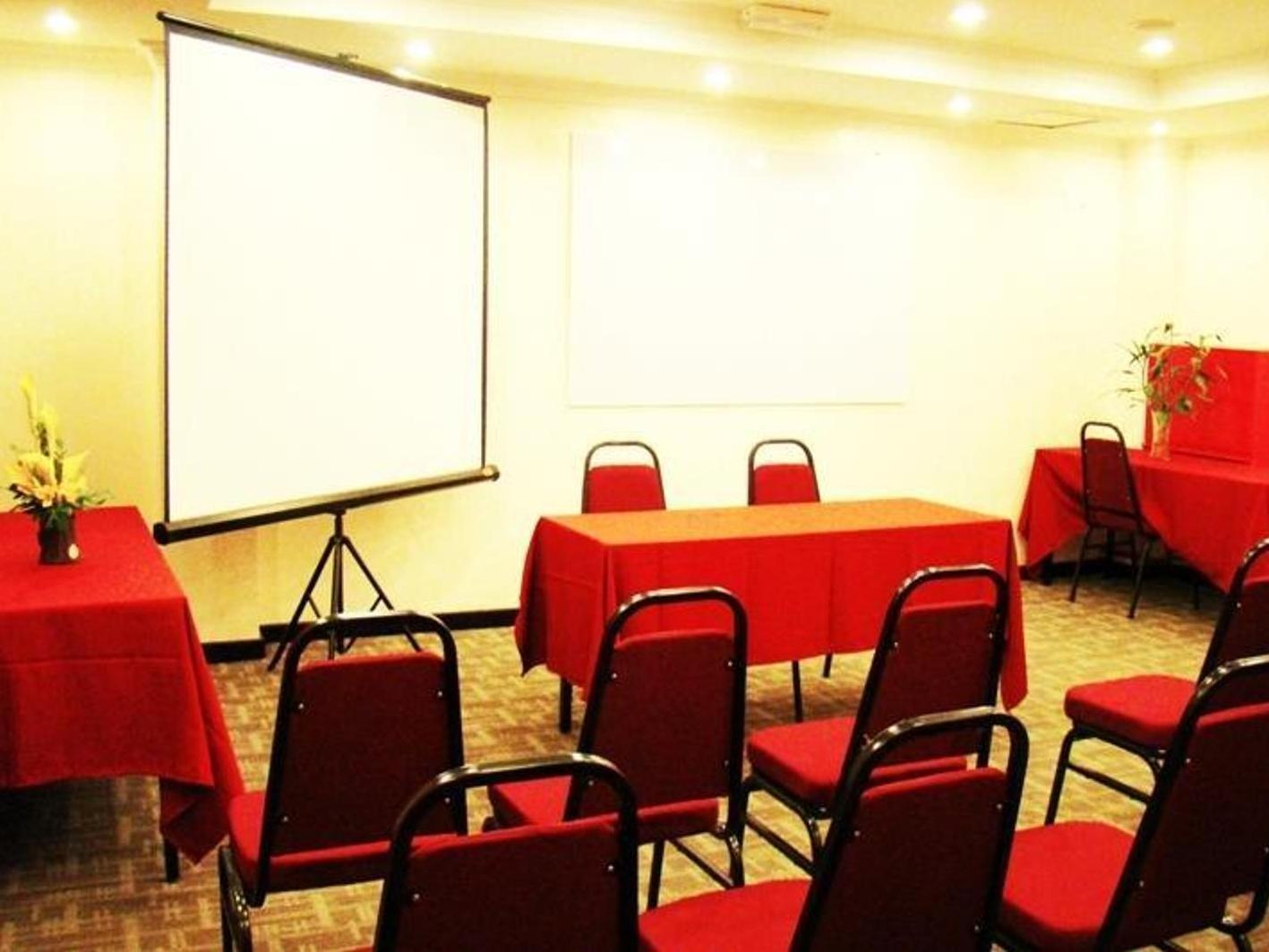 Adel Hotel 23/31