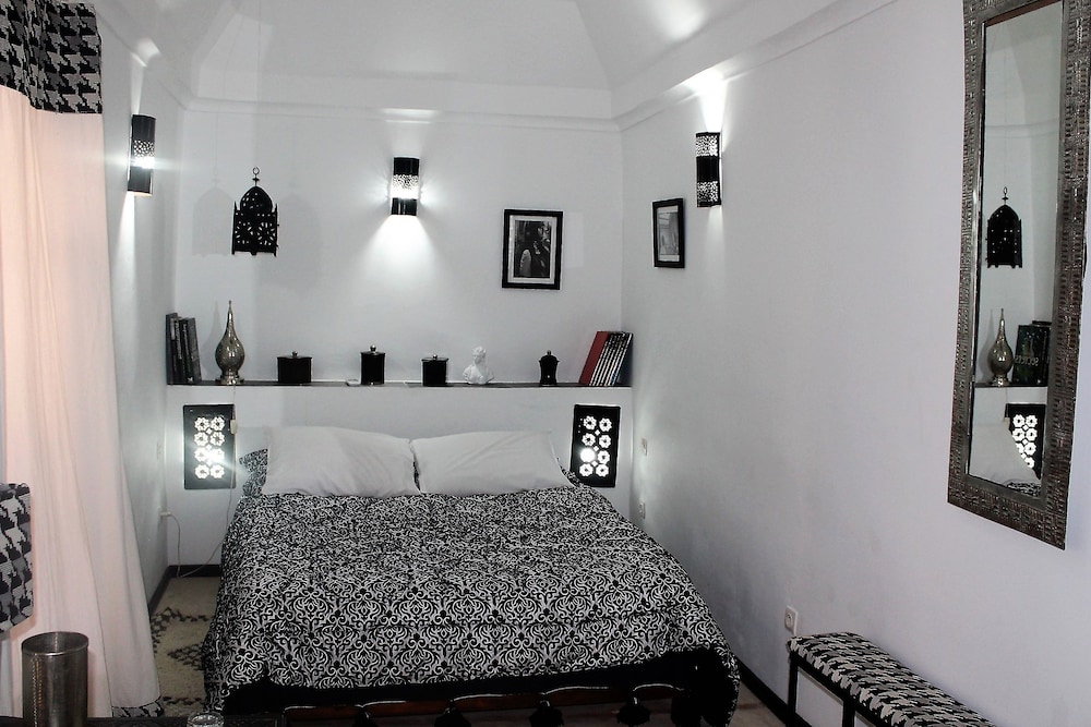 Riad Al Amine 7/30