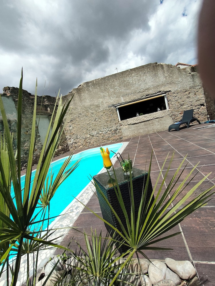 AUBERGE COTE JARDIN 4/56