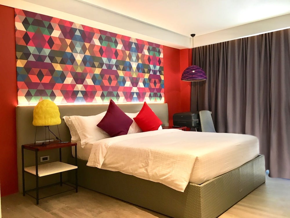 Lagun Hotel 10/60