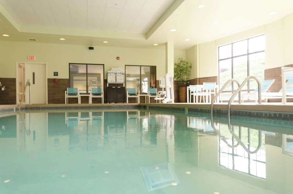 Hampton Inn Hickory 3/66