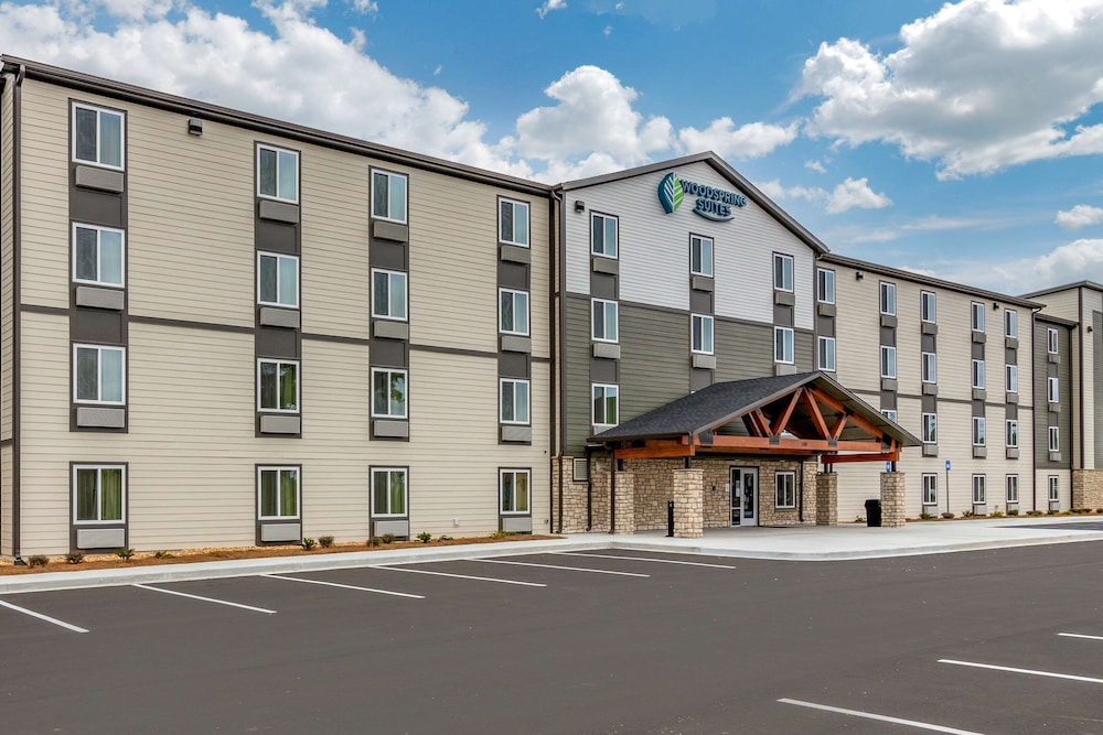 WoodSpring Suites Brunswick 30/31