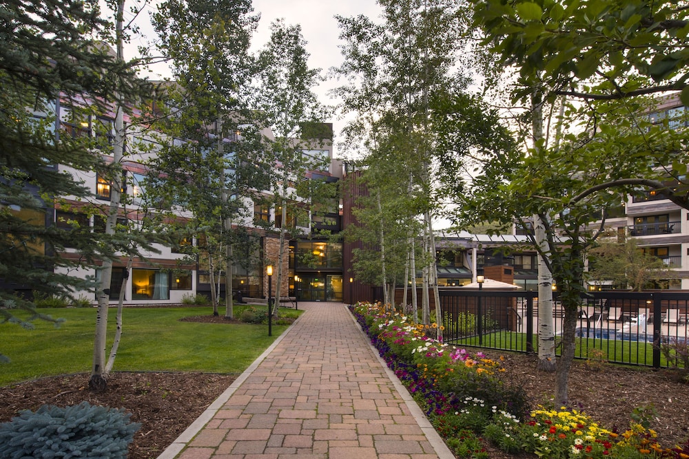 The Vail Spa Condominiums 67/76