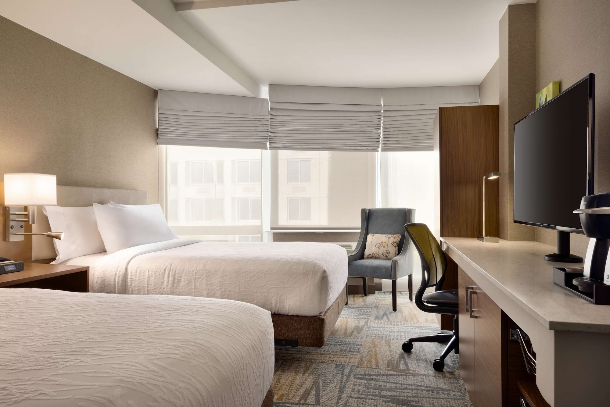 DELUXE, 2 DOUBLE BEDS, ACCESSIBLE