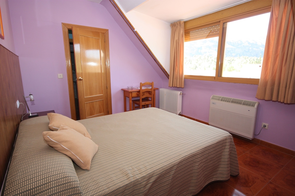 RURAL MOUNTAIN HOTEL - CAZORLA 6/25