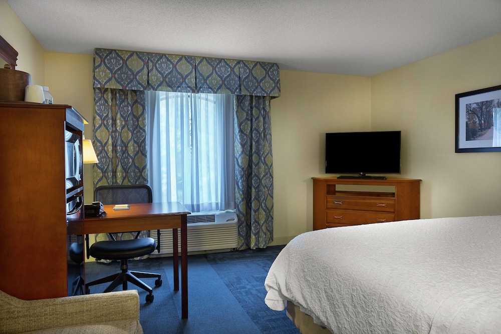 Hampton Inn Charlotte Belmont 15/47