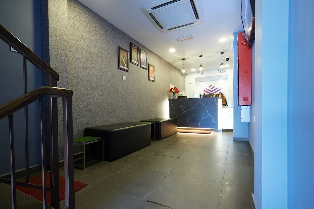 Elite Hotel Muar 6/50