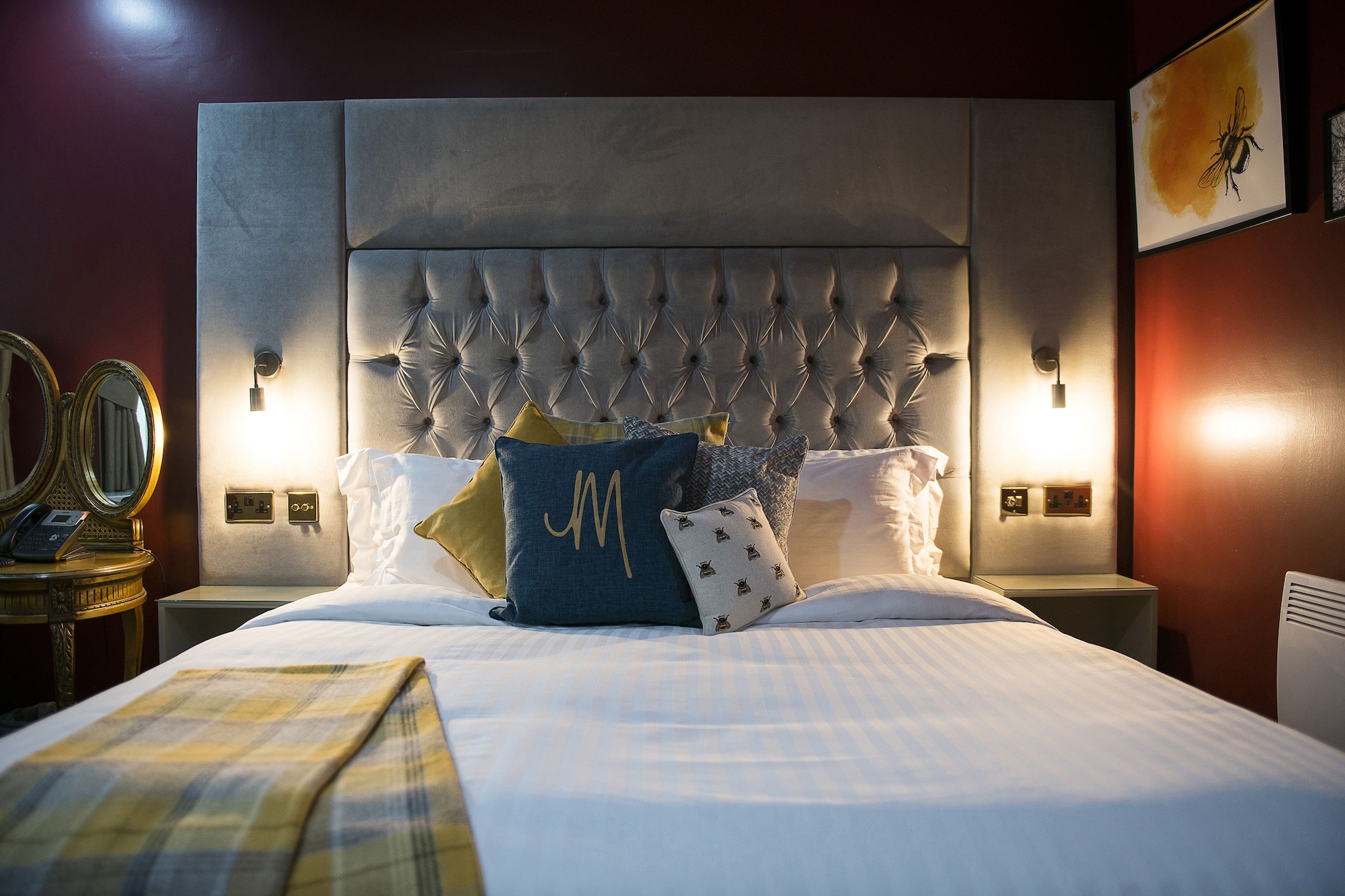 Basement, King Bed