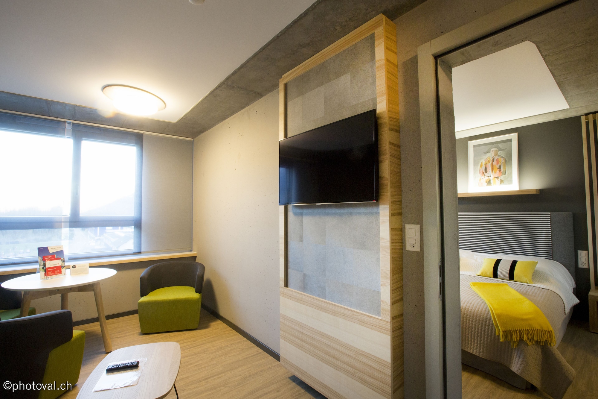 Suite, King Bed, Sofa