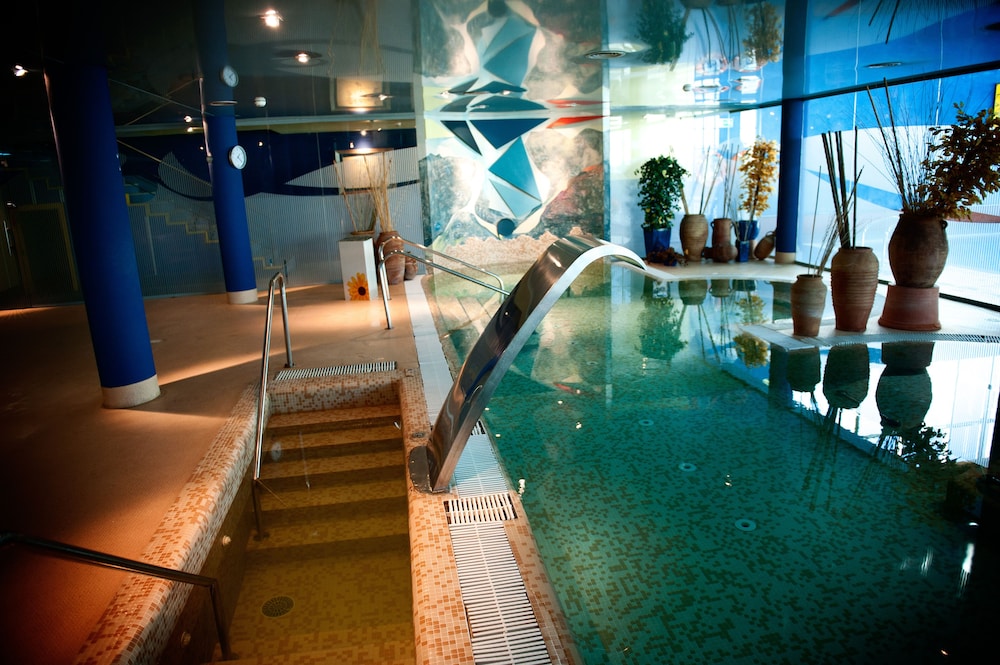 Hotel Torresport 16/48