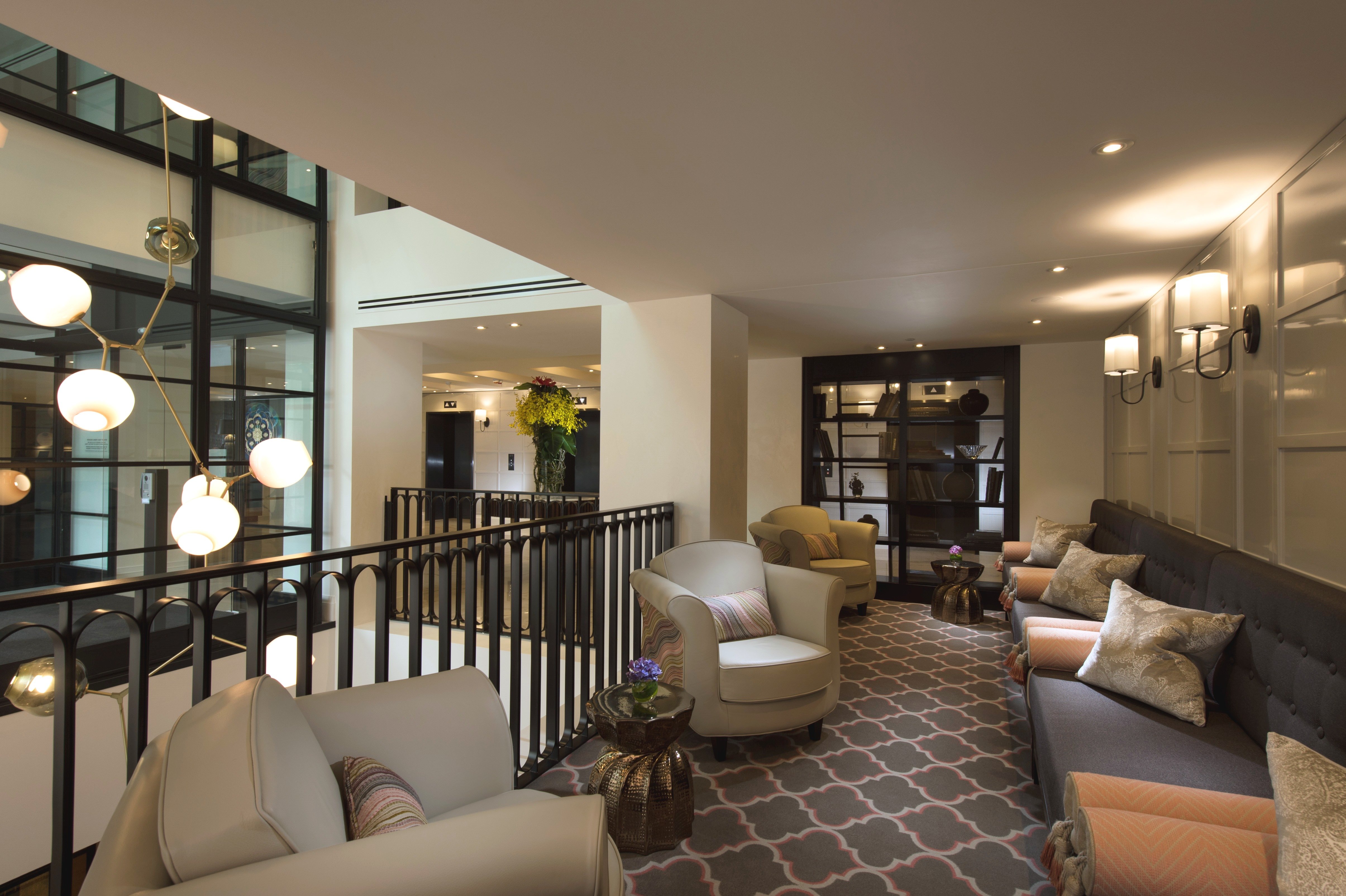 Mayfair Hotel 26/66