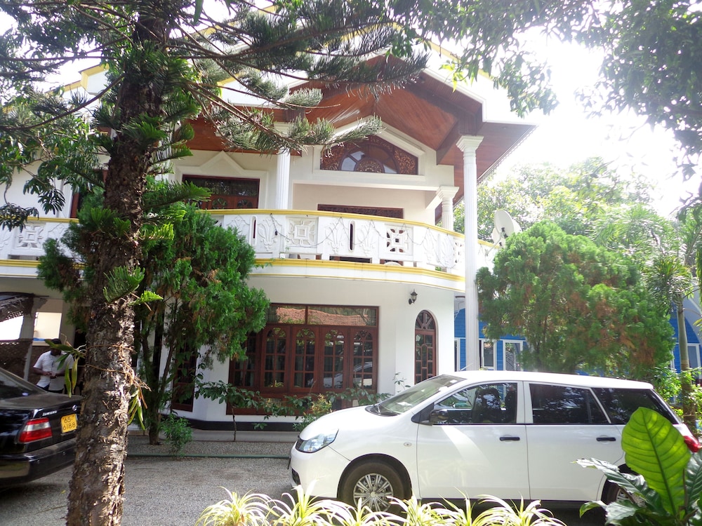 A4 Residence Colombo Airport 4/35