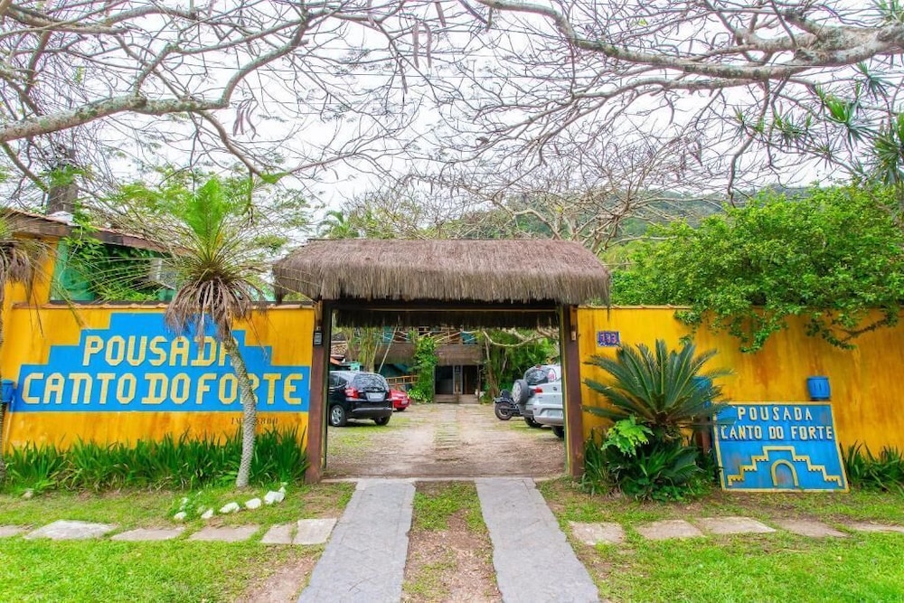 Hotel Pousada Canto Do Forte 47/56