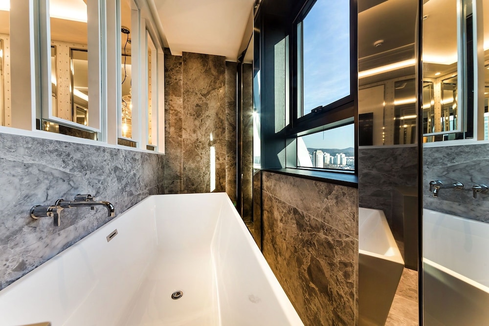 Yongin Astro Hotel 28/33