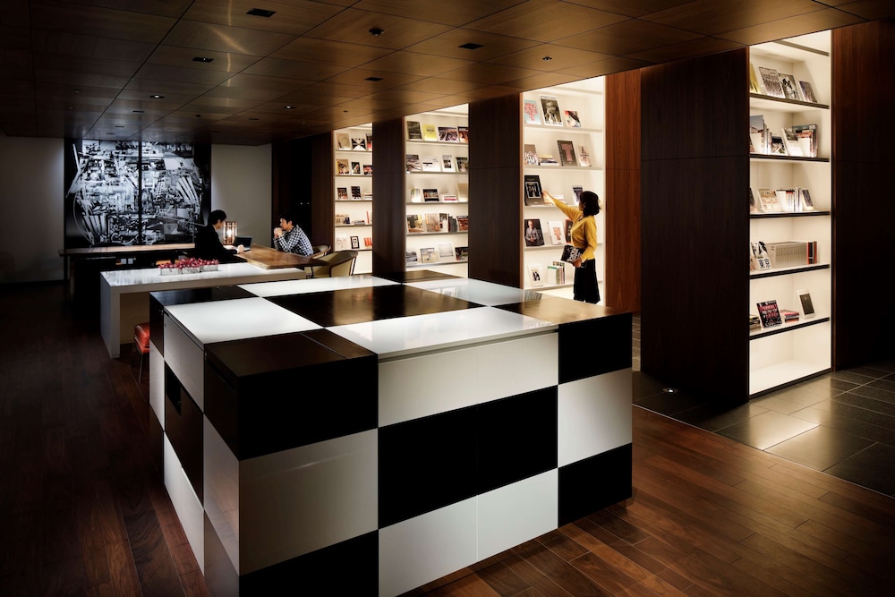 Hyatt Centric Ginza Tokyo 8/69