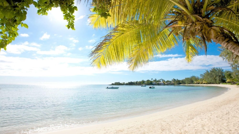 LUX Grand Baie Mauritius 46/50