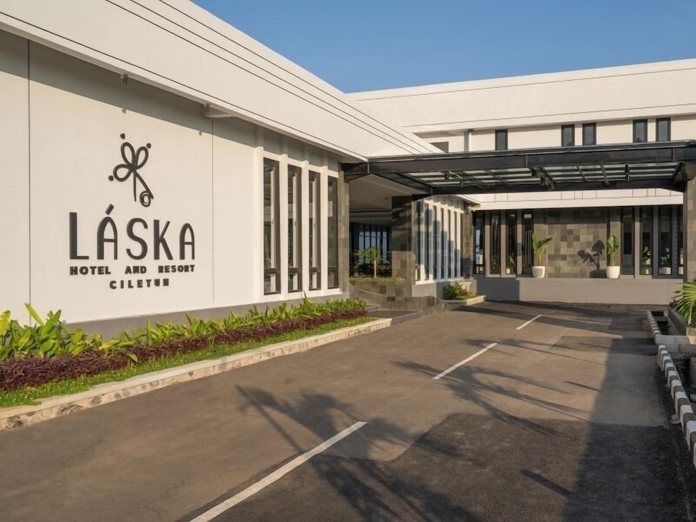 Laska Hotel and Resort Ciletuh 29/40