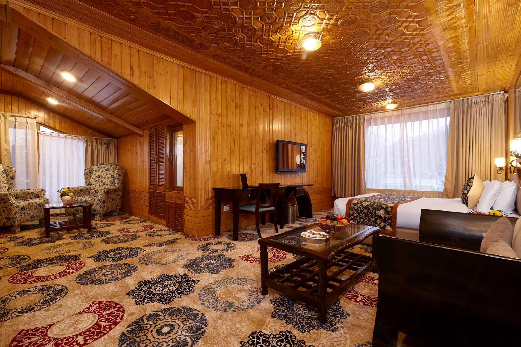 Hotel Grand Mumtaz 30/45