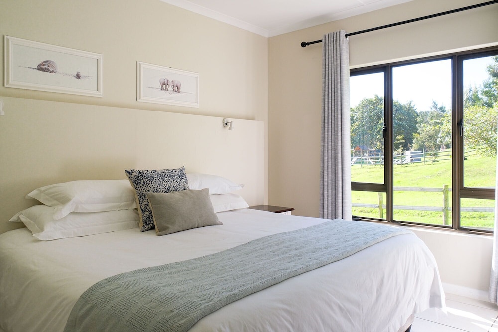 3 BEDROOMS, FAMILY, COTTAGE, MOUNTAIN VIEW