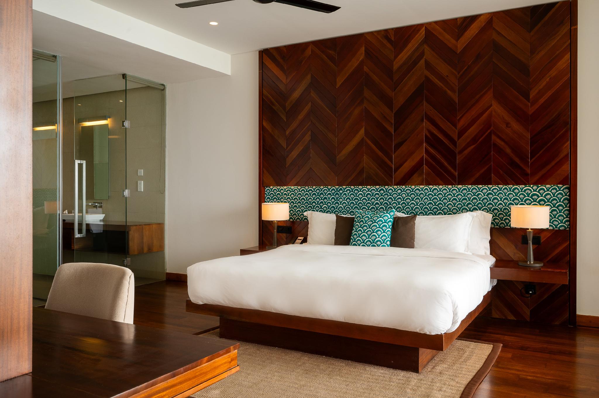 JACUZZI SUITE ROOM