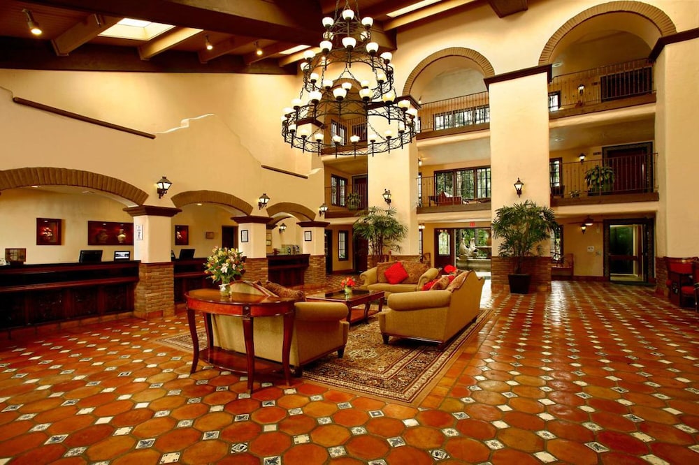 Buena Park Grand Hotel and Suites 55/75