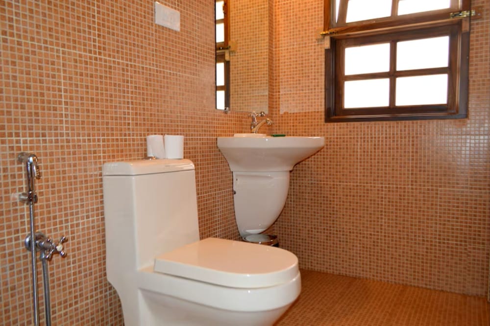 Villa Theresa Beach Resort 31/33