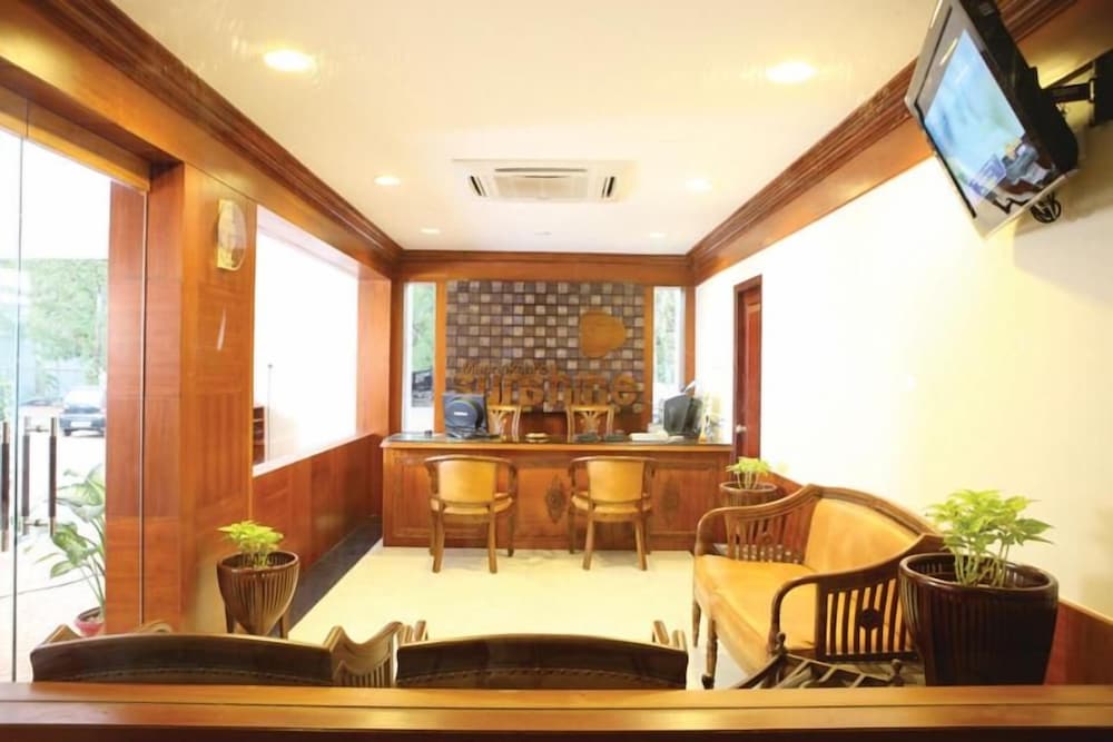 MEENAKSHI'S SUNSHINE HOTEL 17/29