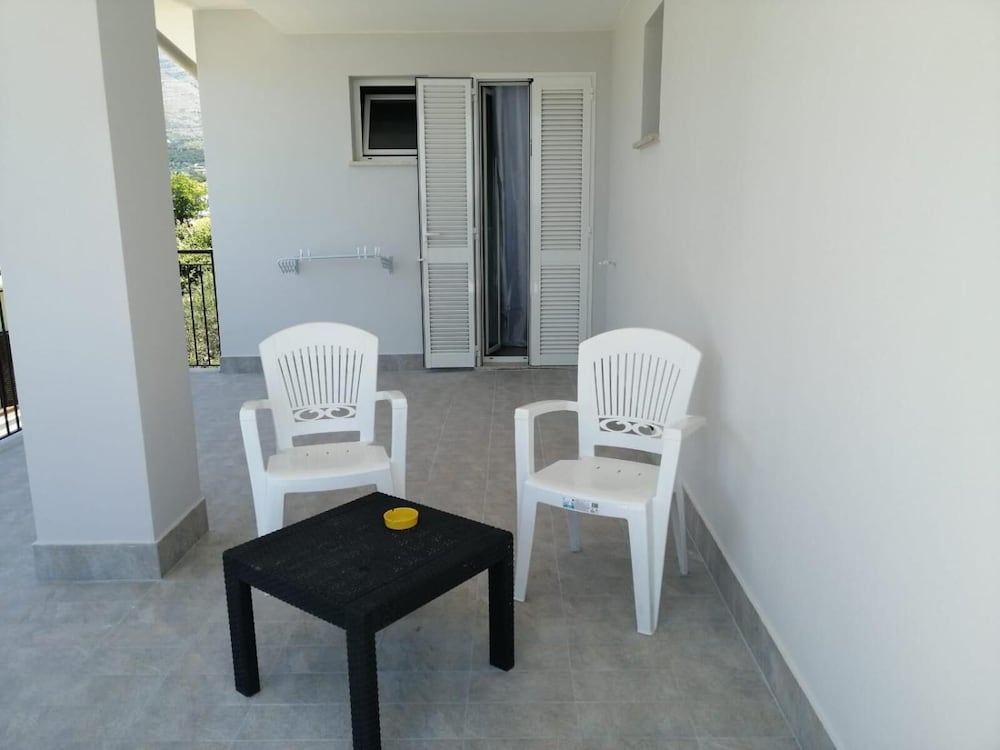 Hotel Tirreno 24/52