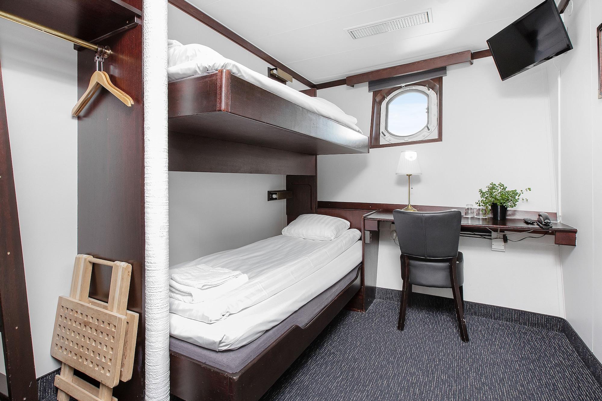 Cabin, Double Bed, Sea View