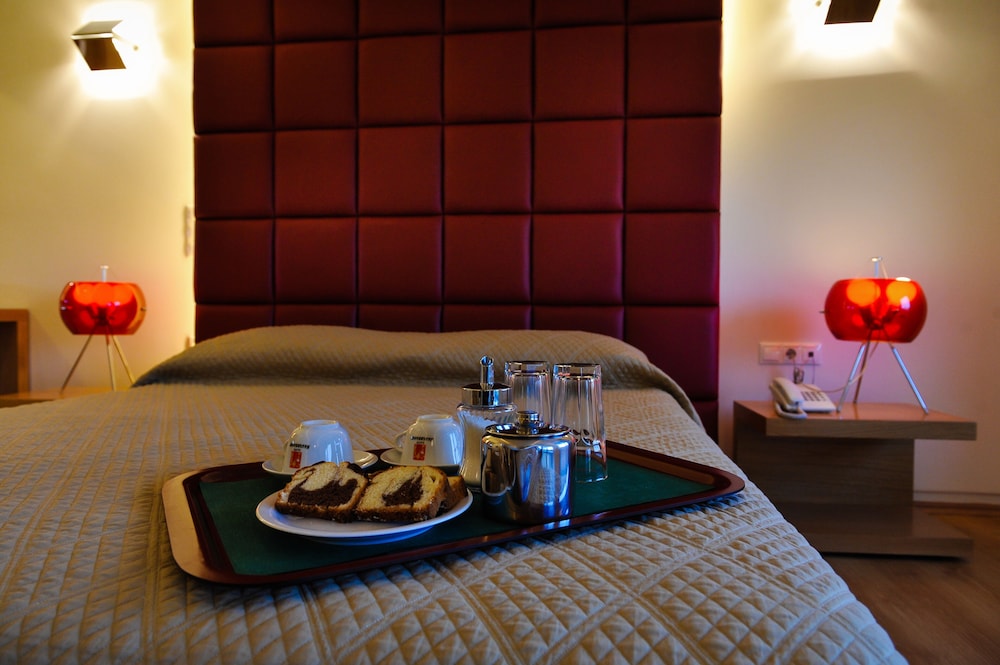 Hotel Kleopatra Inn 41/68