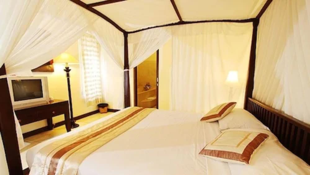 THE AMASYA VILLA 18/53