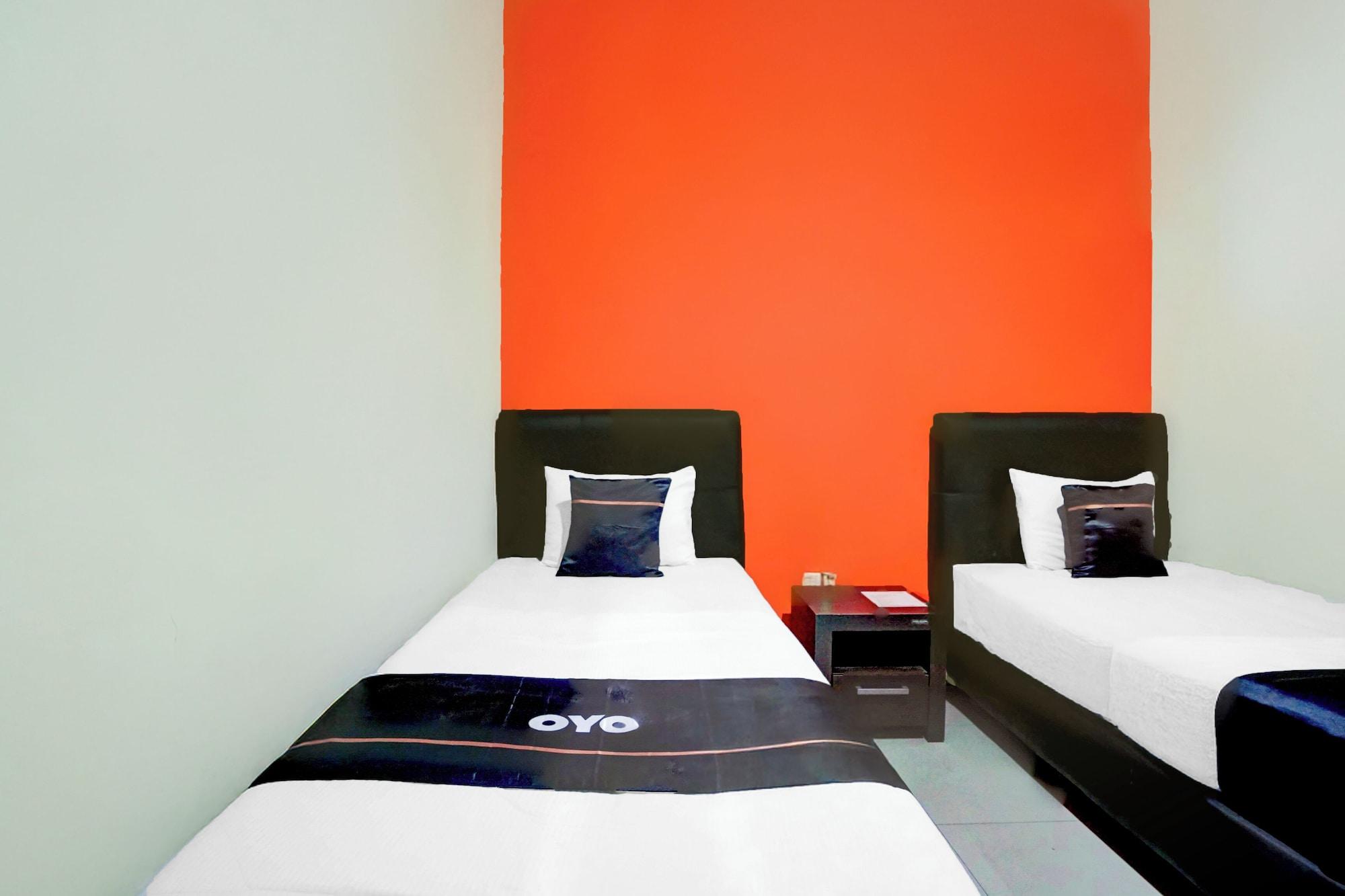 Hotel O 76 Gayungsari 18/29