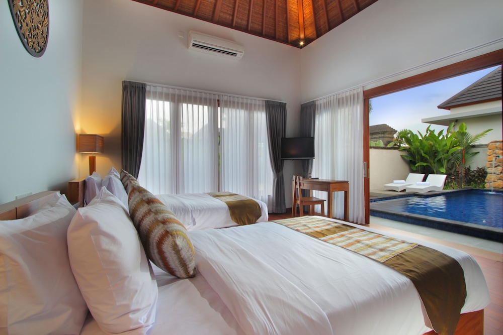 The Prime Seminyak 12/50