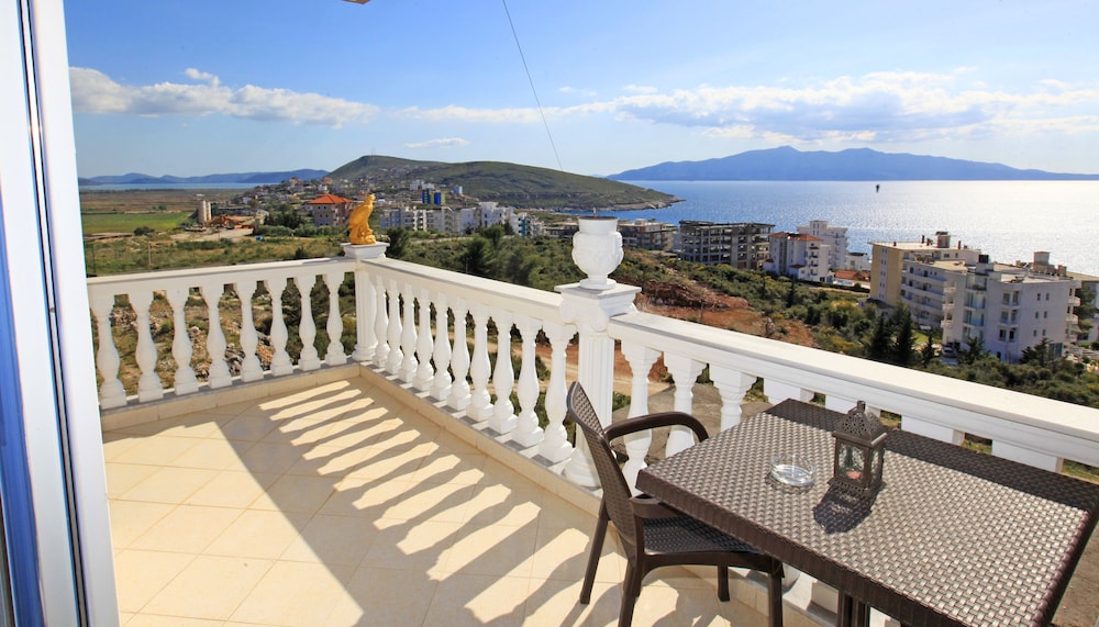 Hotel Keos 6/68