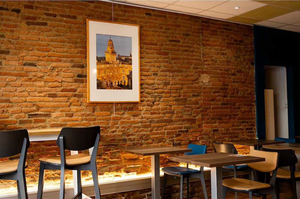 restaurant cafeteria