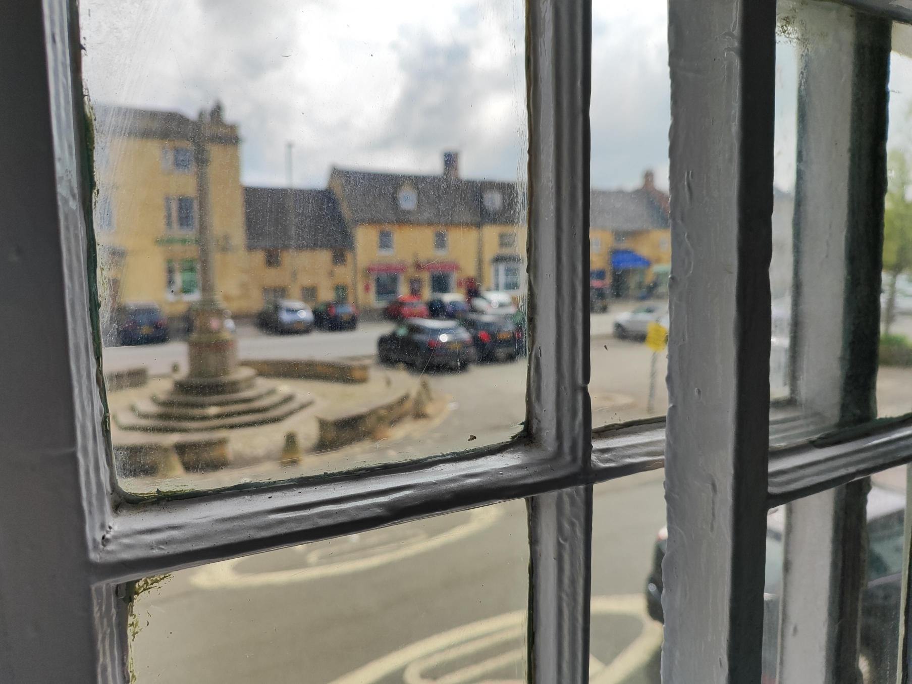 Cotswold Bankview 11/17