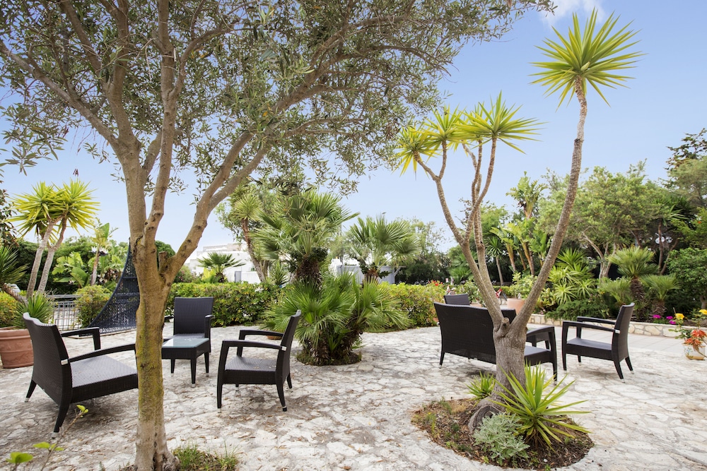 Favignana Hotel 41/45