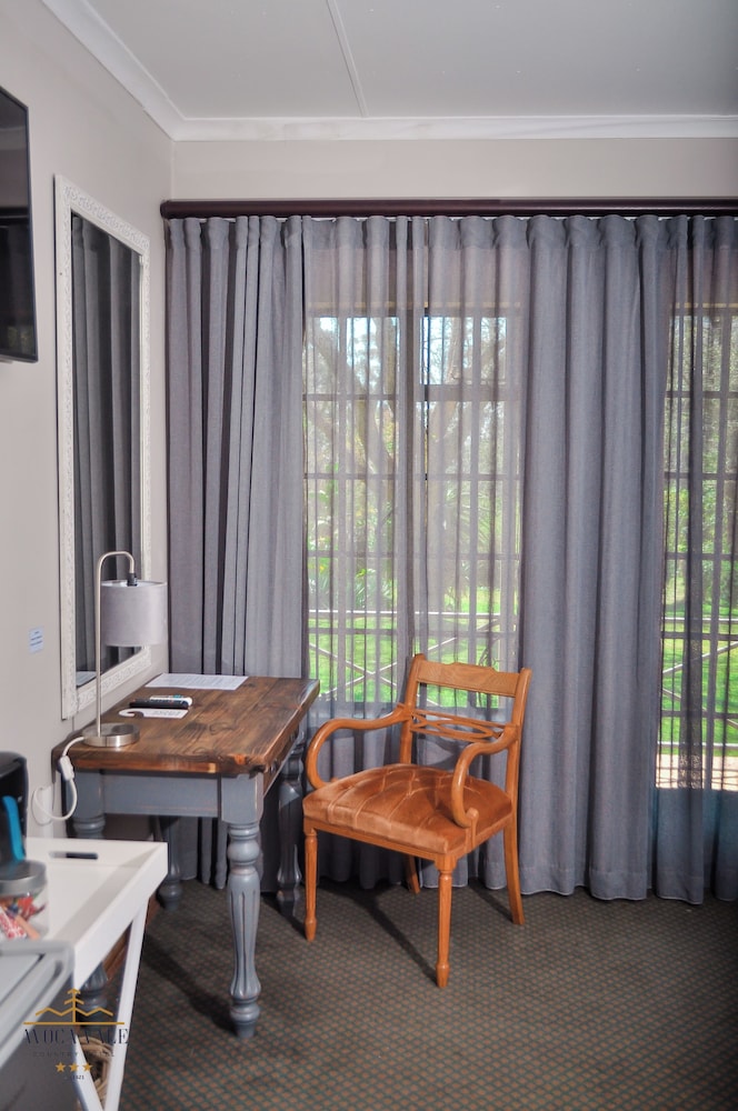 Avoca Vale Country Hotel 25/50