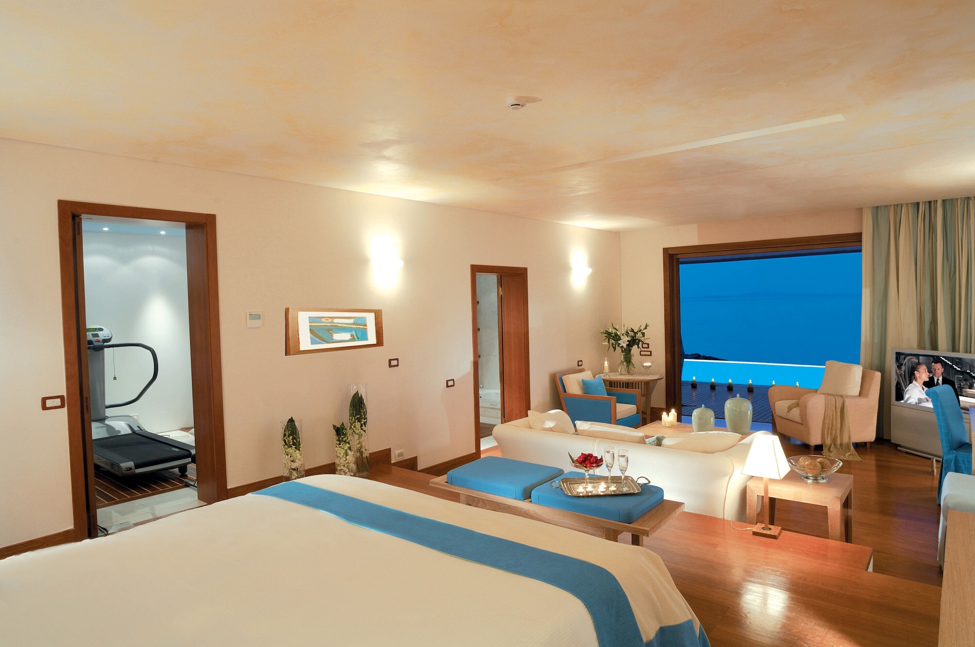 Room at Grand Resort Lagonissi Hotel, ATHENS