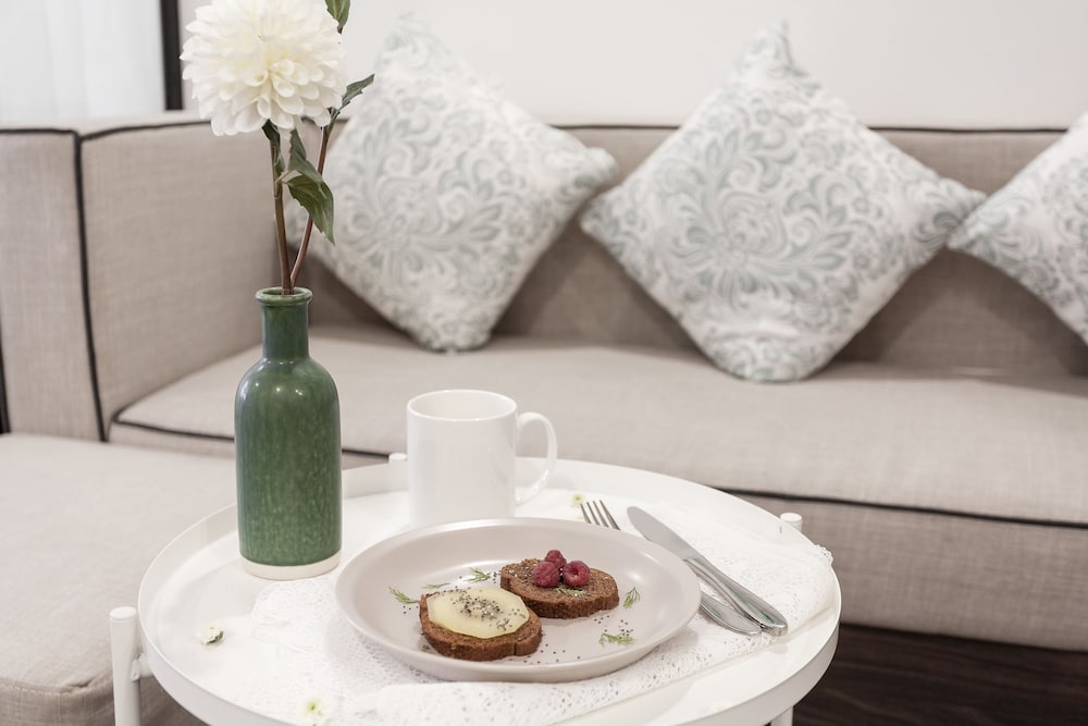 La Regatta Boutique Residences 27/72