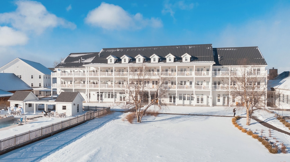 The Lake House on Canandaigua 5/46