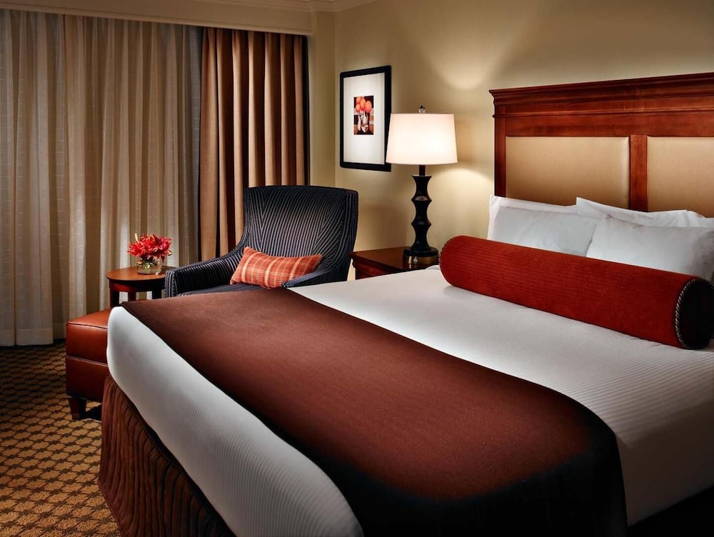 The Hotel At Auburn University 15/64