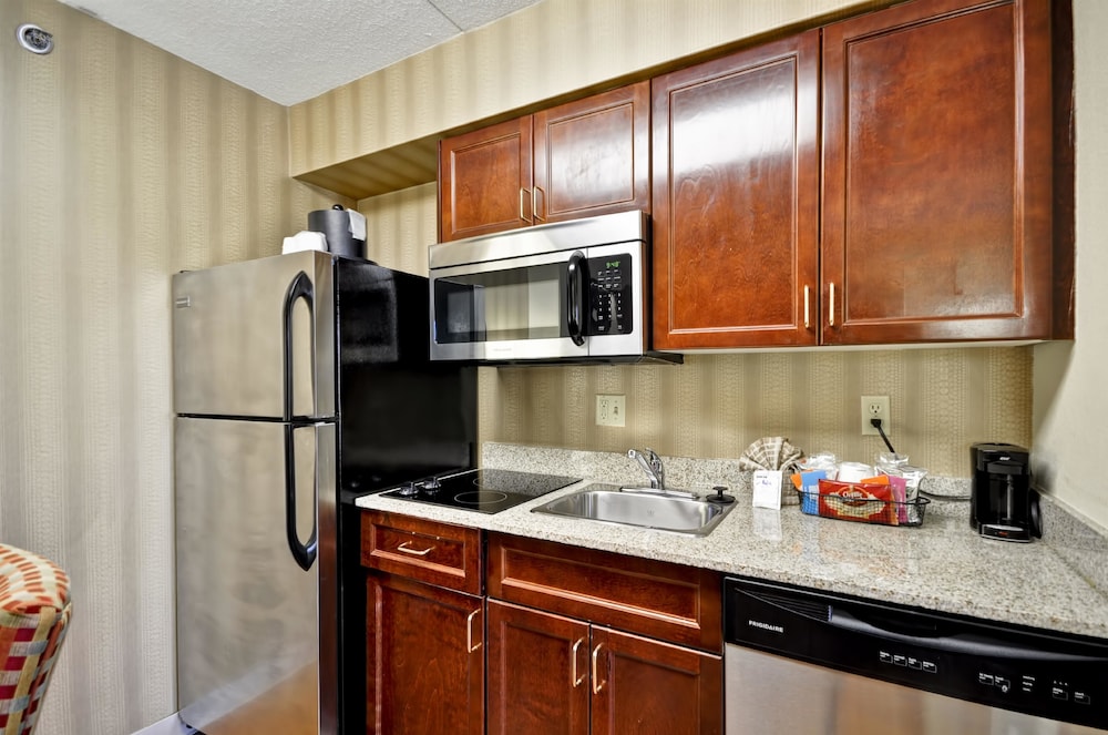 Hampton Inn & Suites Memphis East Germantown Area 40/53