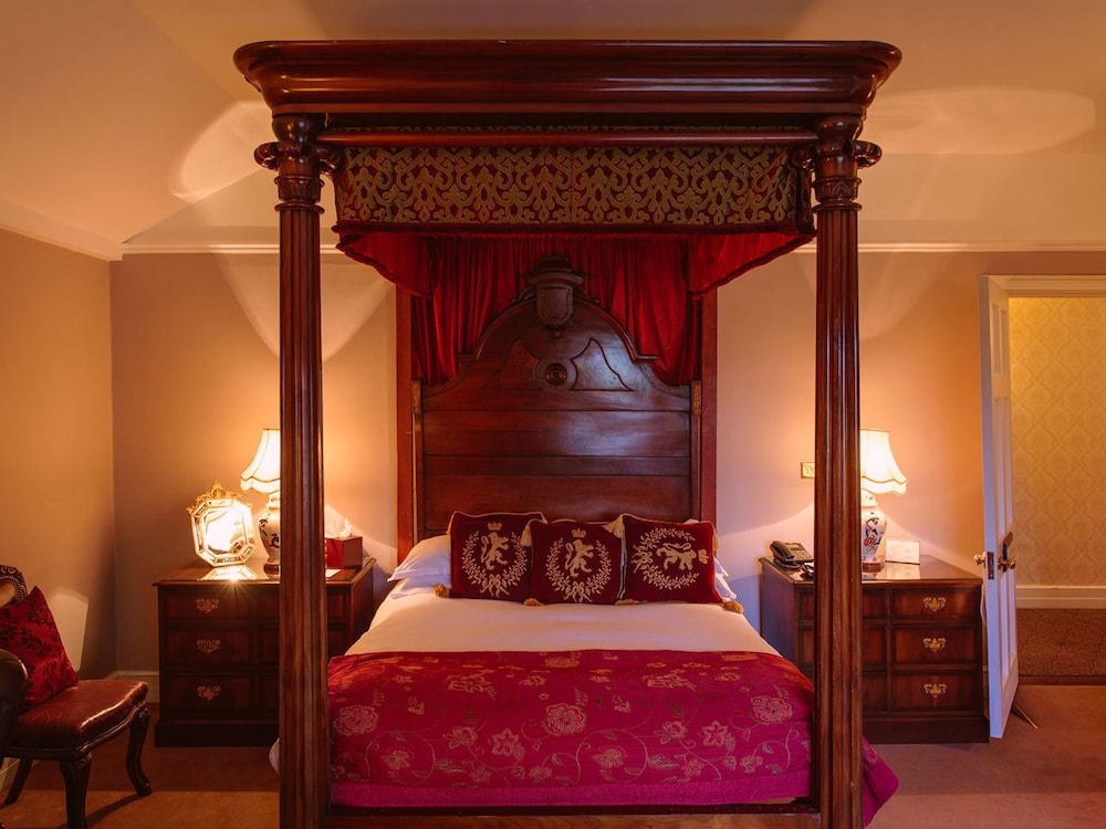 Waterford Castle 25/70