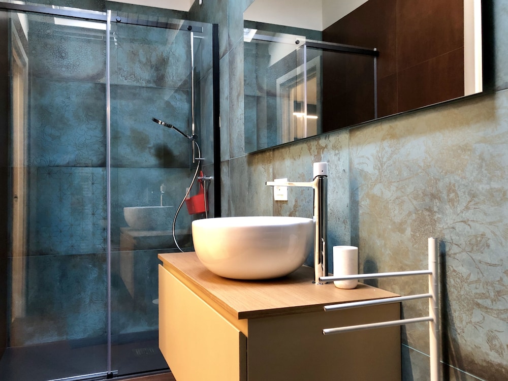 Rivadige Suite 7/50