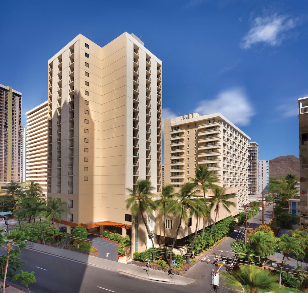 Hyatt Place Waikiki Beach 65/71