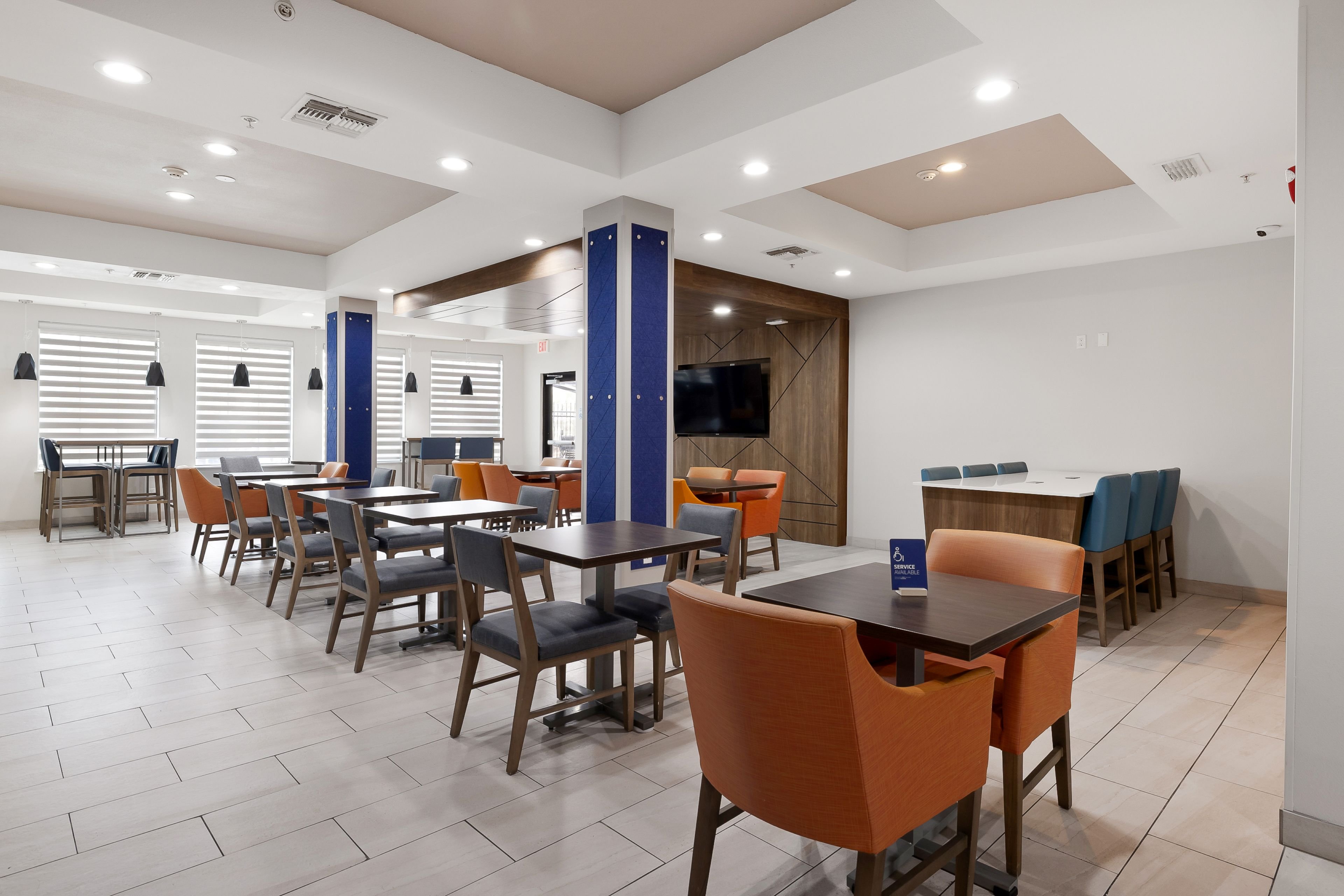 Holiday Inn Express Hotel And Suites Kingsville 40/55