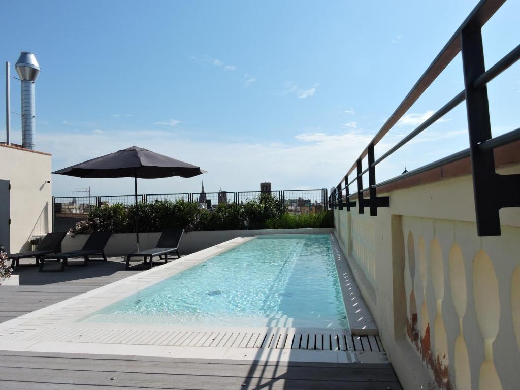 Raval House 20/23