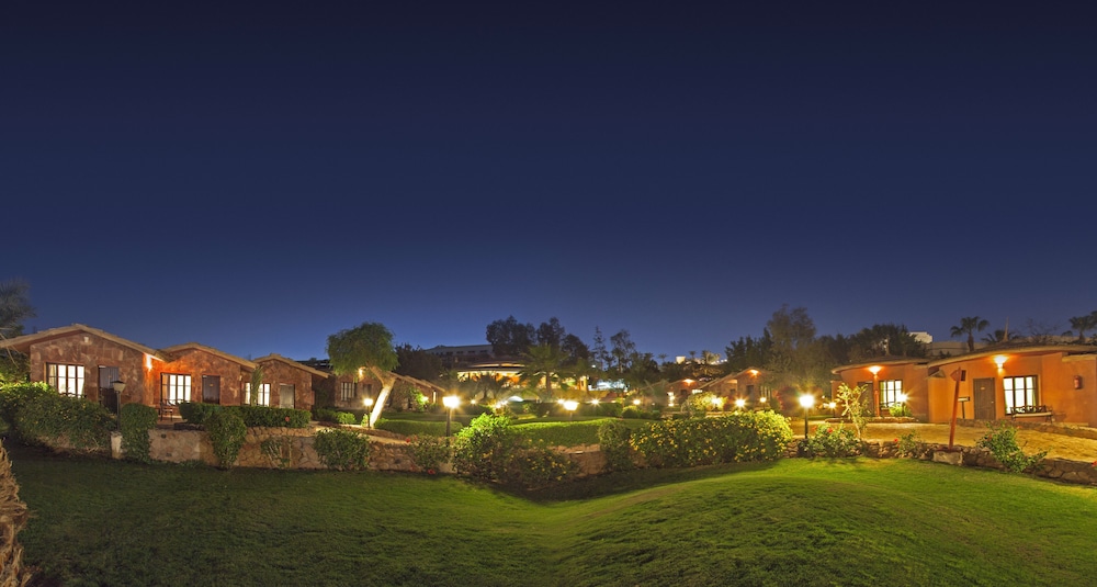 Xperience Hill-Top Beach Resort 17/22