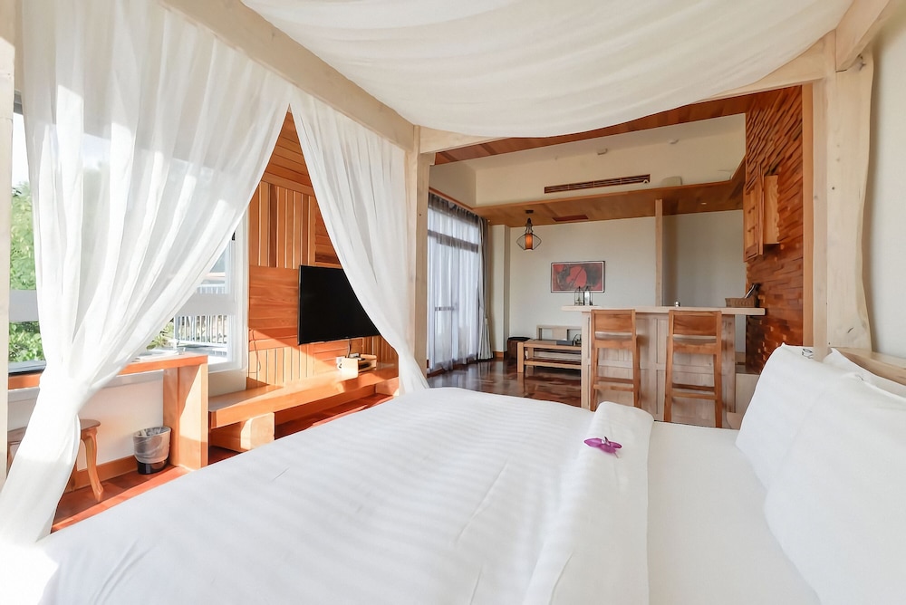 Bay Forest Boutique Hotel 11/72